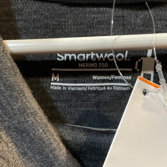 Smartwool Charcoal and Cream Patterned Top - Retail $125! - Picture 7 of 7